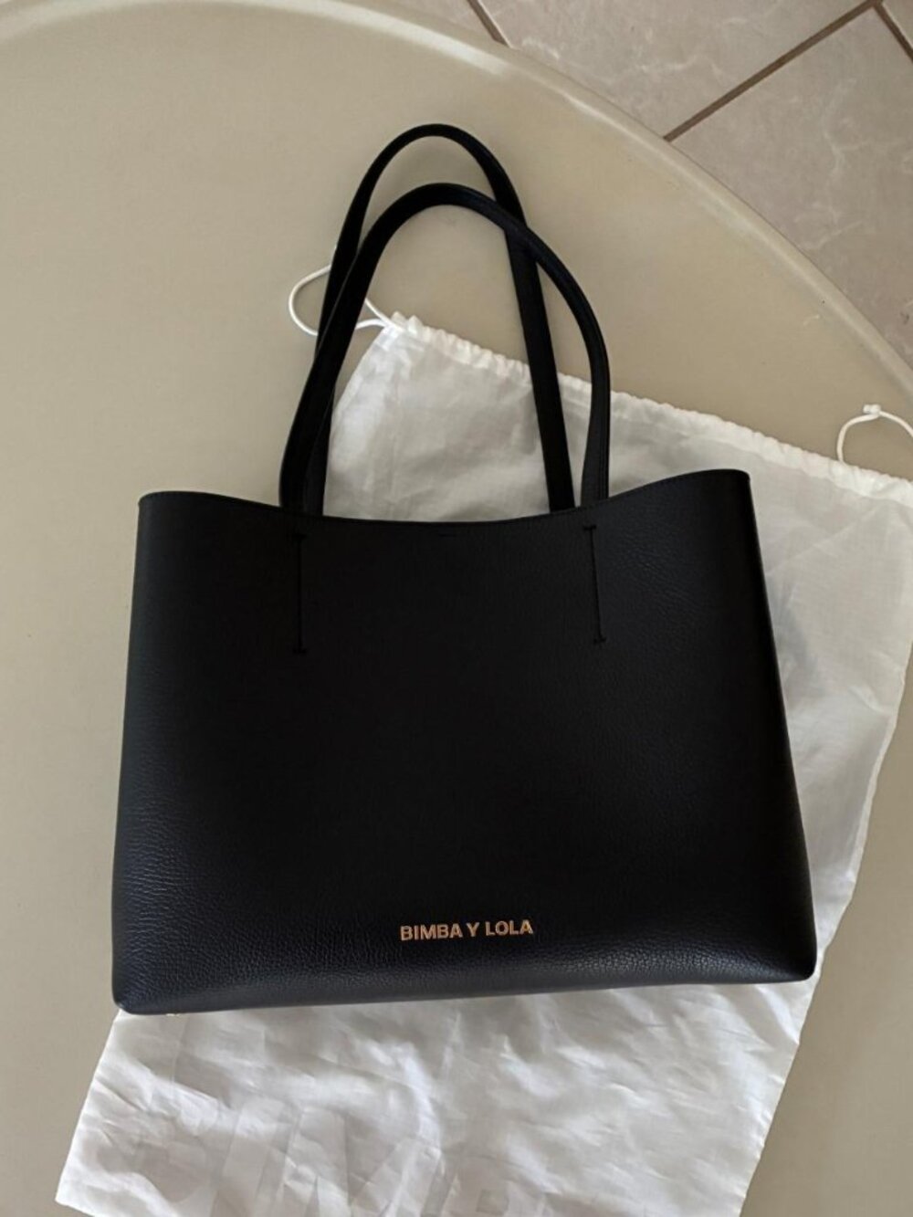 BIMBA Y LOLA Large Chihuahua Leather Shopper Bag – Black